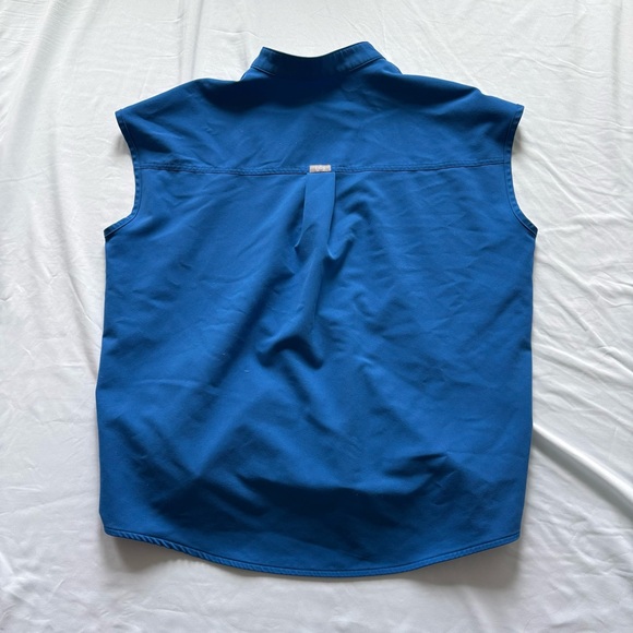 FIGS Rafaela Oversized Scrub Top - Picture 6 of 6